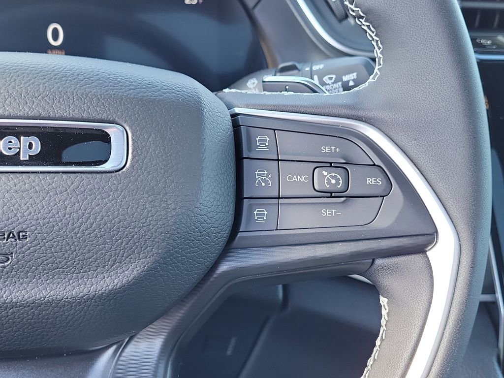 New 2025 Jeep Grand Cherokee Laredo X w/ Luxury Tech Group I image 26