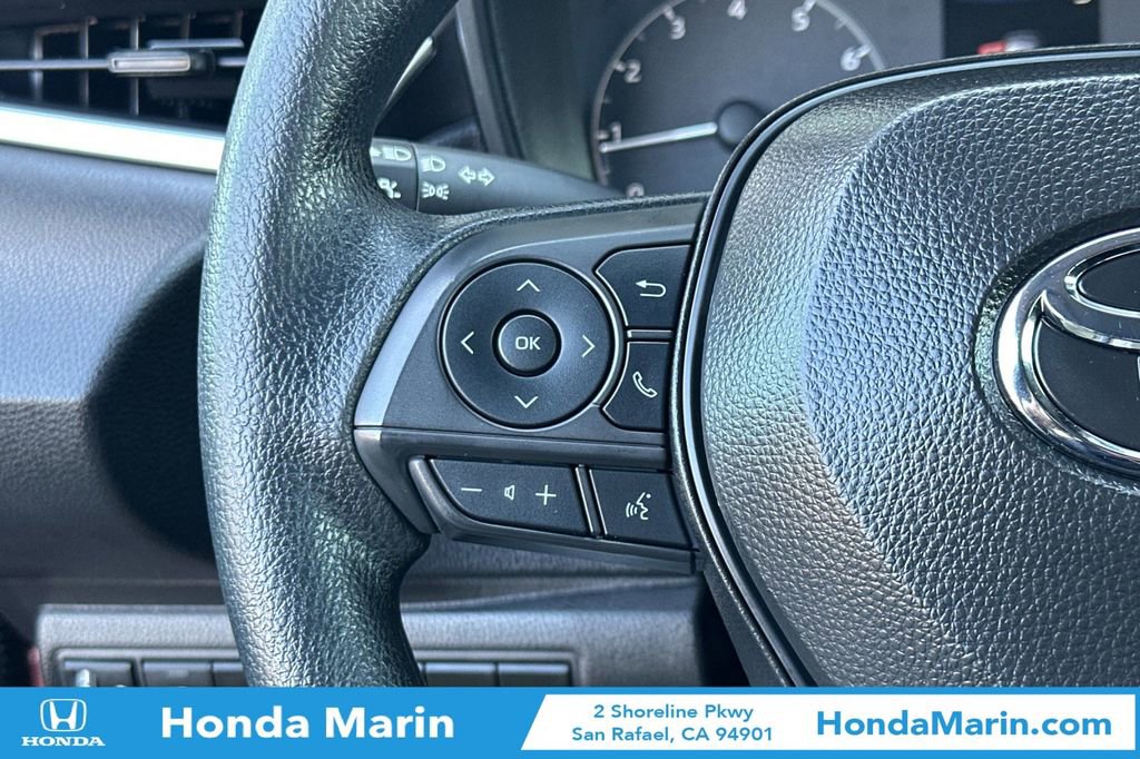 Used 2025 Toyota Corolla LE image 27