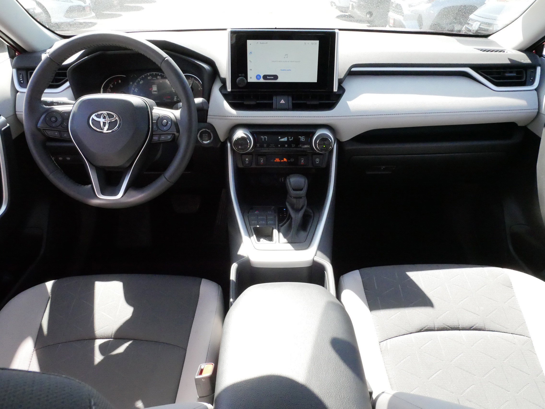 Used 2025 Toyota RAV4 XLE w/ Convenience Package AWD/4WD image 10