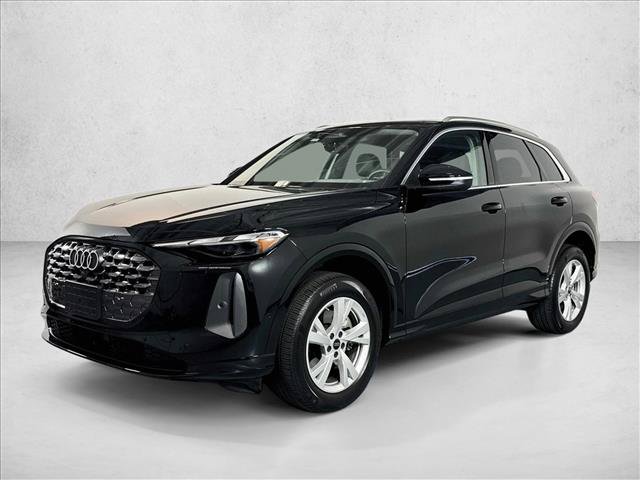 Used 2025 Audi Q5 Premium w/ Convenience Package AWD/4WD image 3
