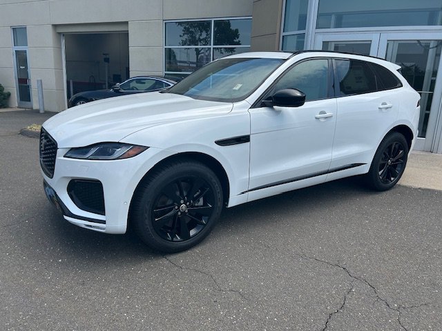 Used 2026 Jaguar F-PACE R-Dynamic S image 2