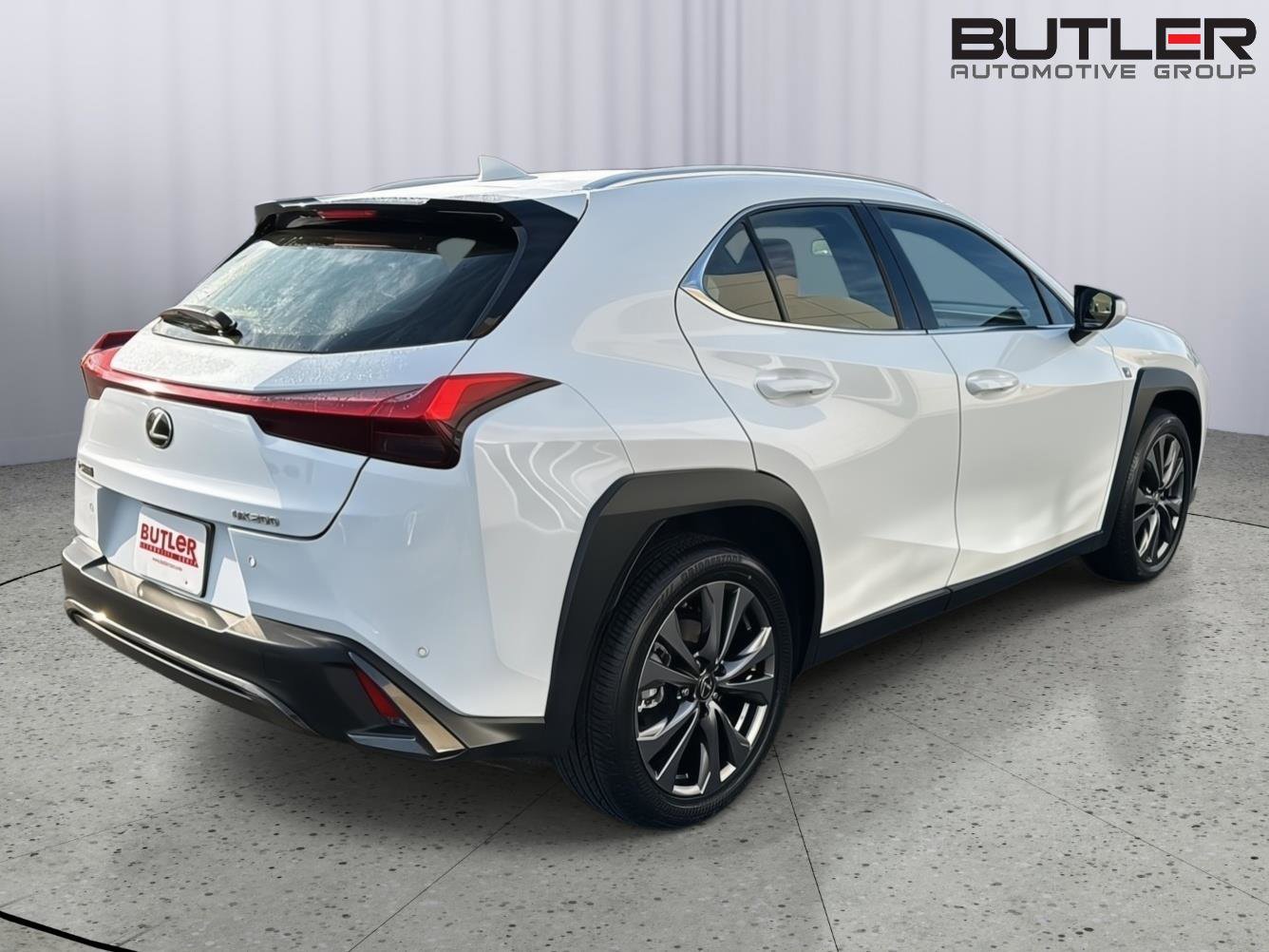 Used 2021 Lexus UX 200 F Sport w/ Accessory Package (Z2) image 5