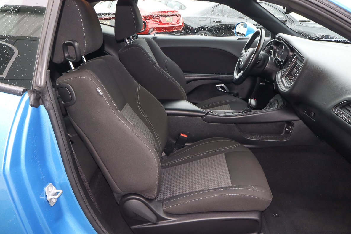 Used 2023 Dodge Challenger SXT image 22