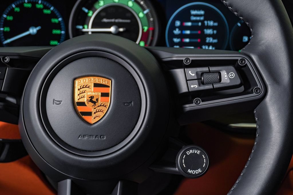 Used 2023 Porsche 911 Sport Classic RWD image 24