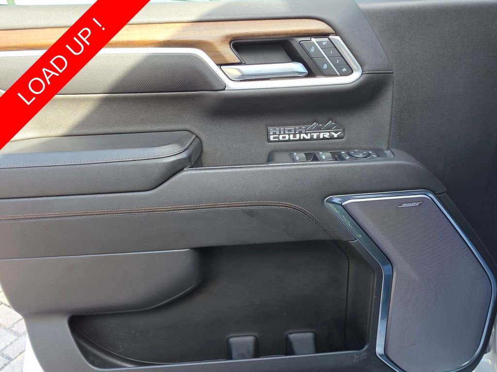 Used 2024 Chevrolet Silverado 1500 High Country w/ Technology Package image 26