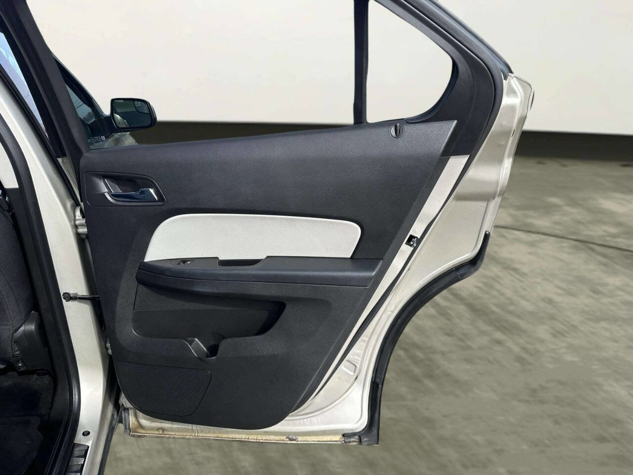 Used 2014 Chevrolet Equinox LT AWD/4WD image 16