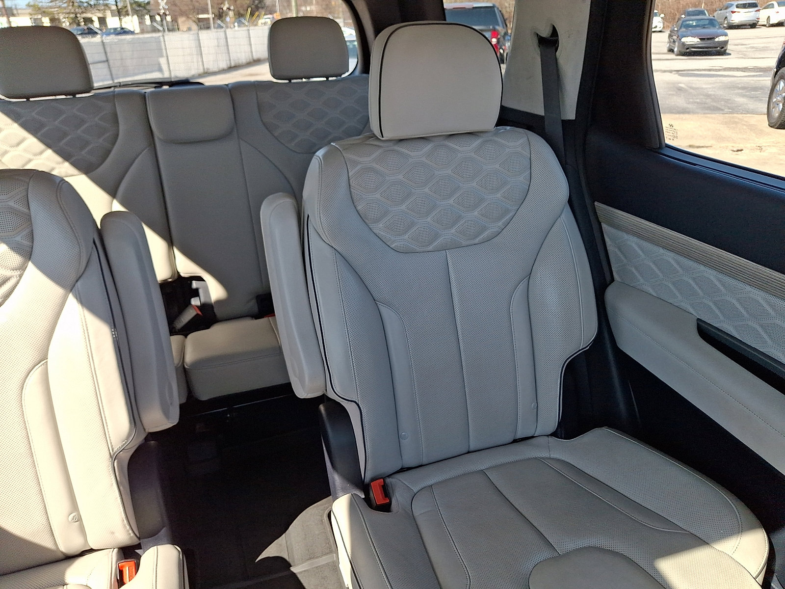 Used 2022 Hyundai Palisade Calligraphy image 20