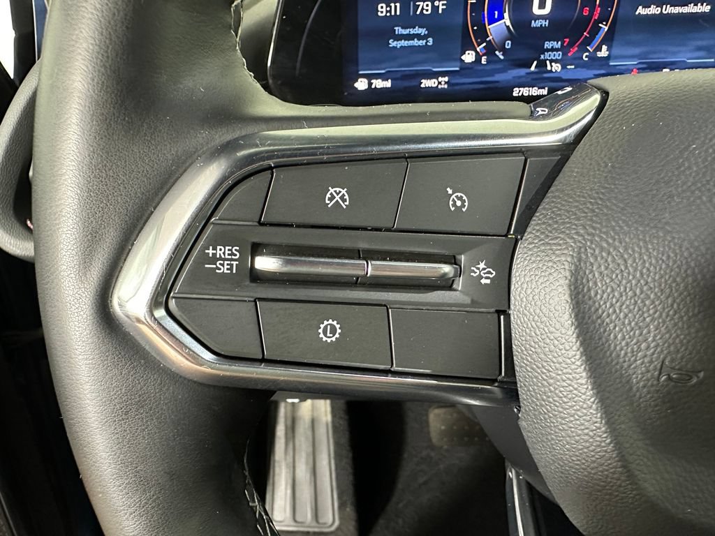 Used 2025 Chevrolet Traverse Z71 w/ LPO, Floor Liner Package AWD/4WD image 13