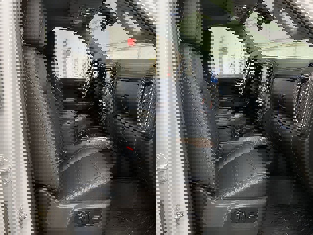 Used 2020 GMC Sierra 1500 Denali w/ Denali Ultimate Package image 18