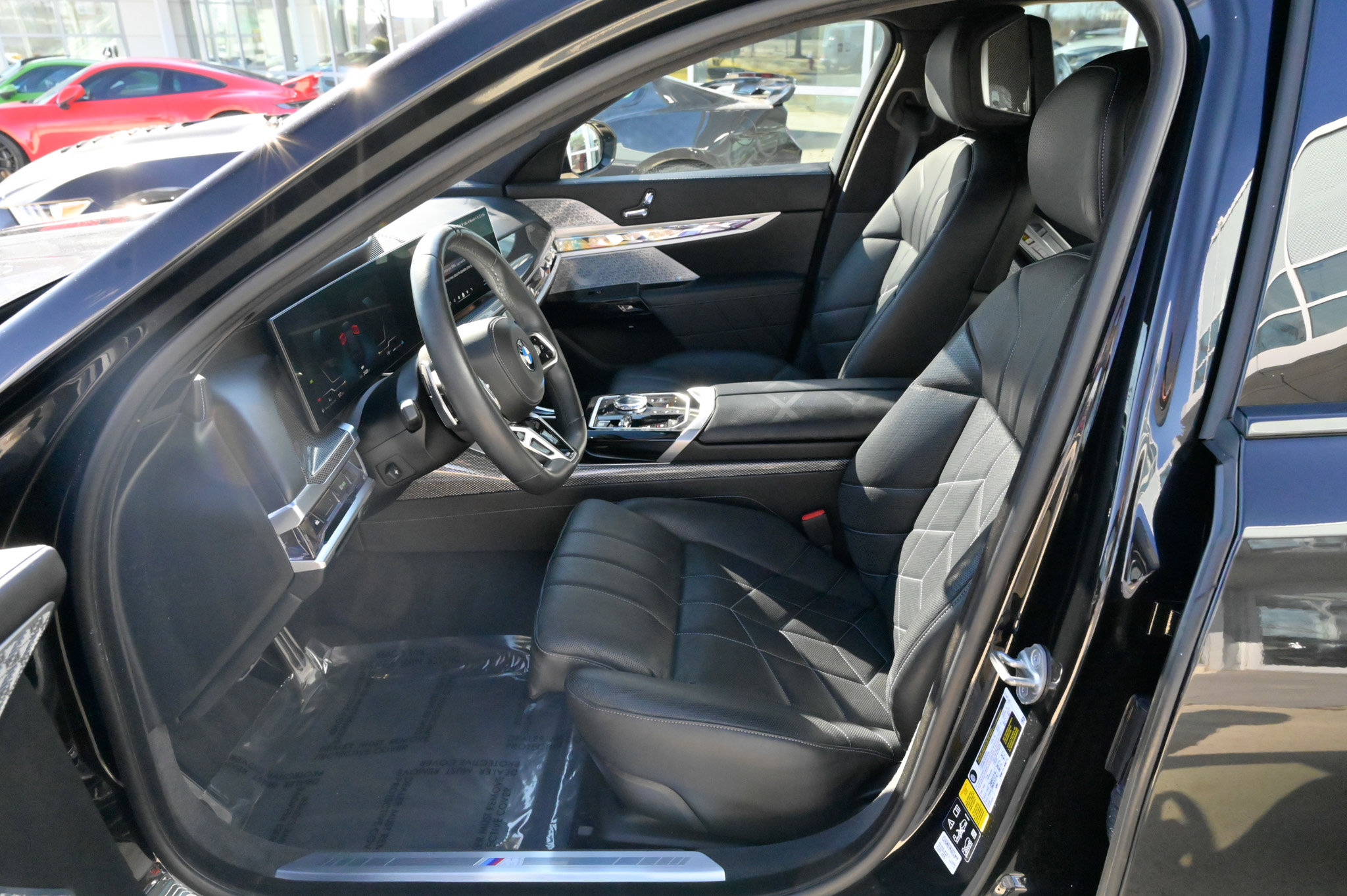 Used 2023 BMW 760i xDrive w/ Executive Package image 20