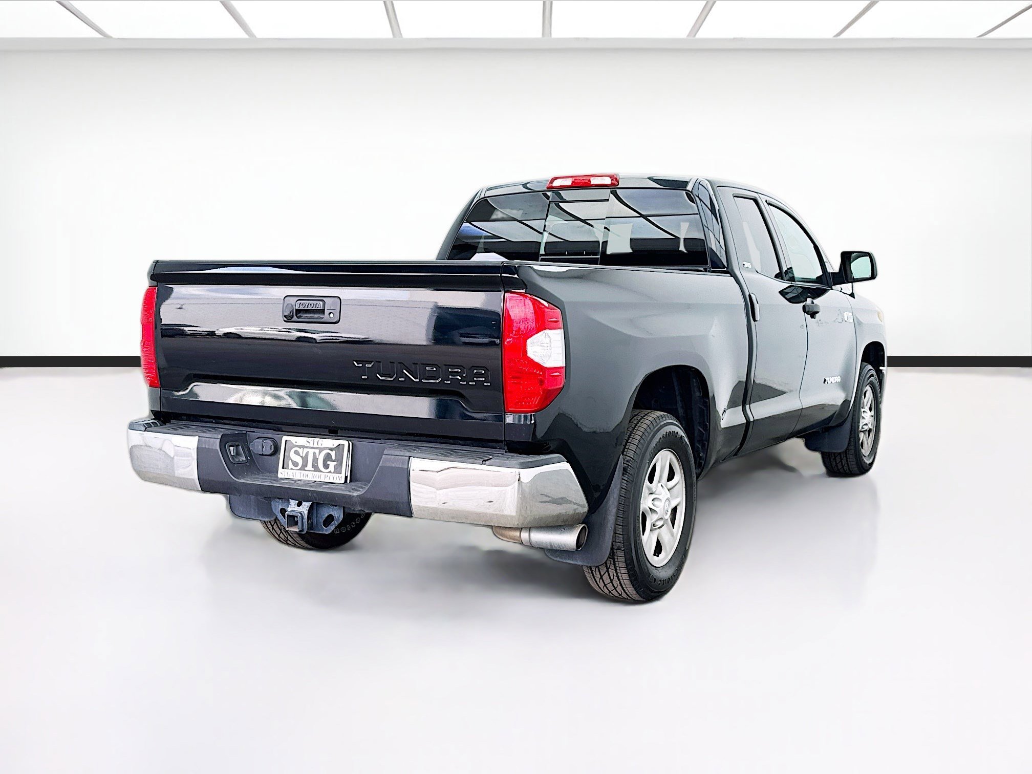 Used 2018 Toyota Tundra SR5 image 4