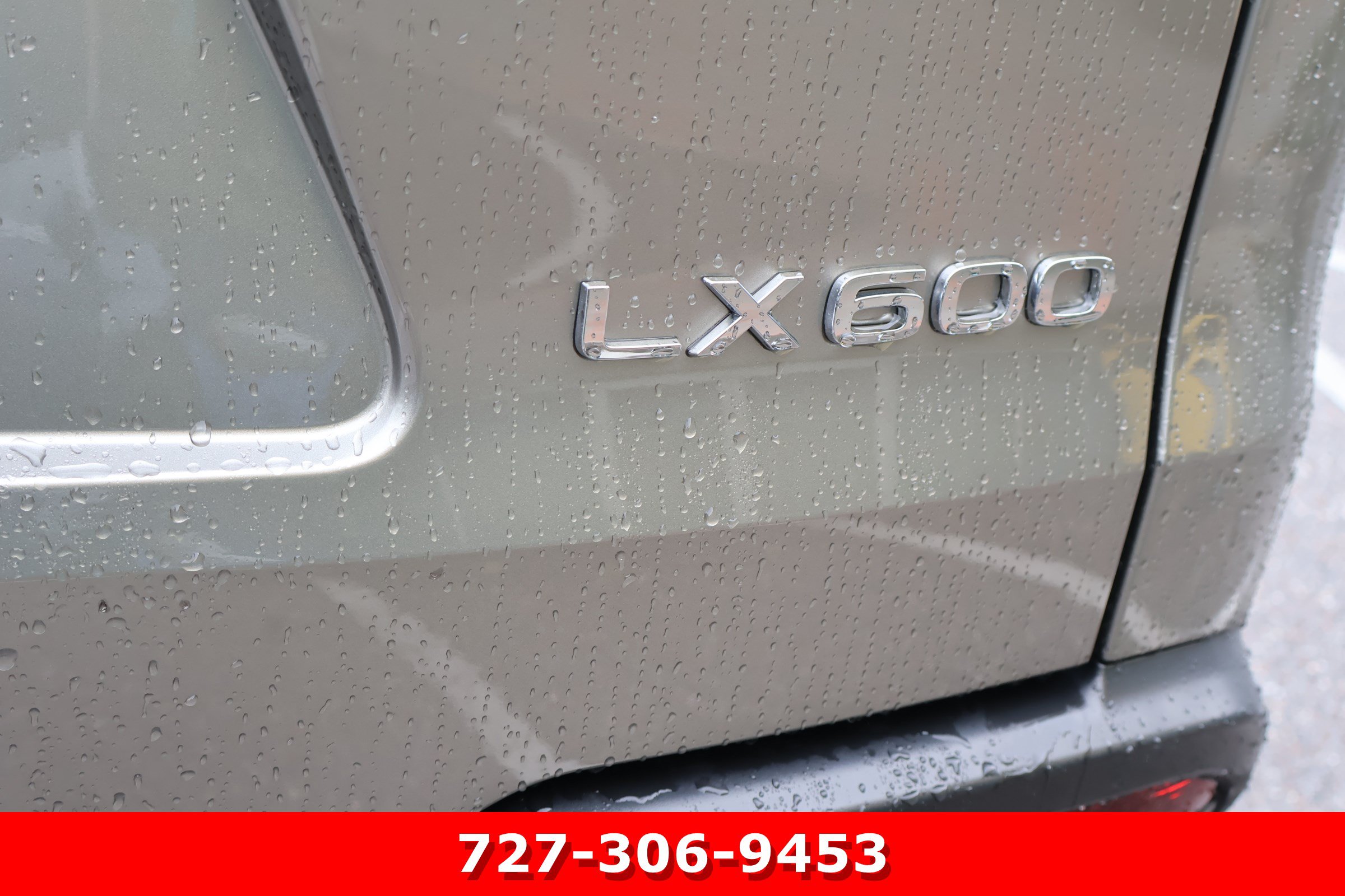 Used 2022 Lexus LX 600 F Sport w/ Accessory Package (Z1) AWD/4WD image 9