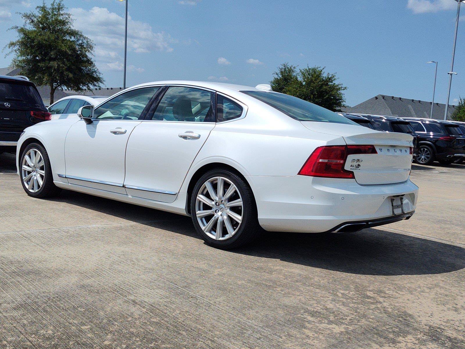 Used 2017 Volvo S90 T6 Inscription w/ Vision Package AWD/4WD image 4