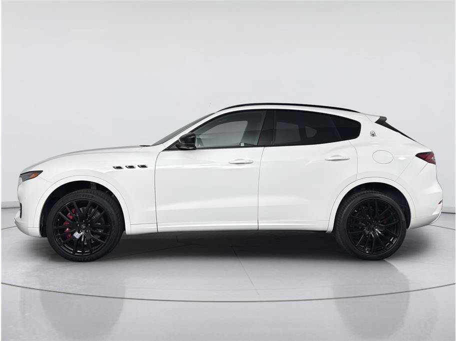 Used 2019 Maserati Levante S AWD/4WD image 2