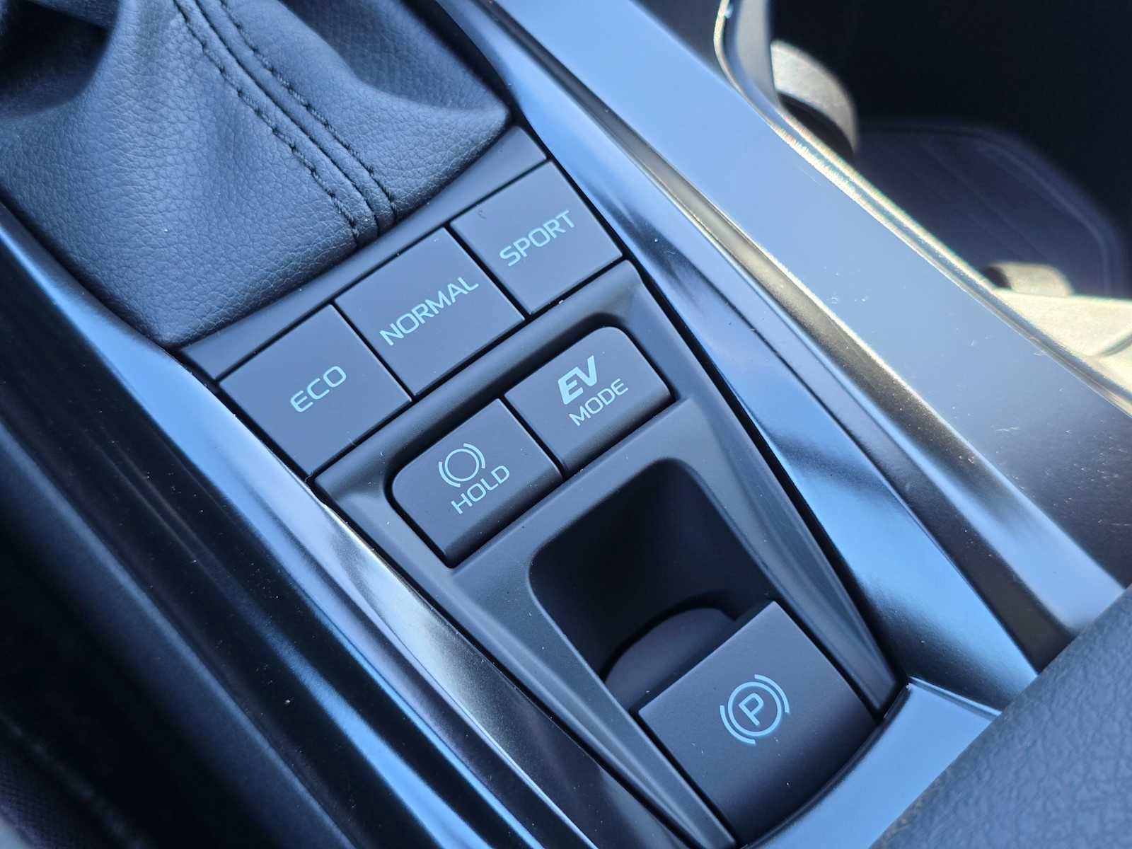 Certified 2025 Toyota Camry SE image 33