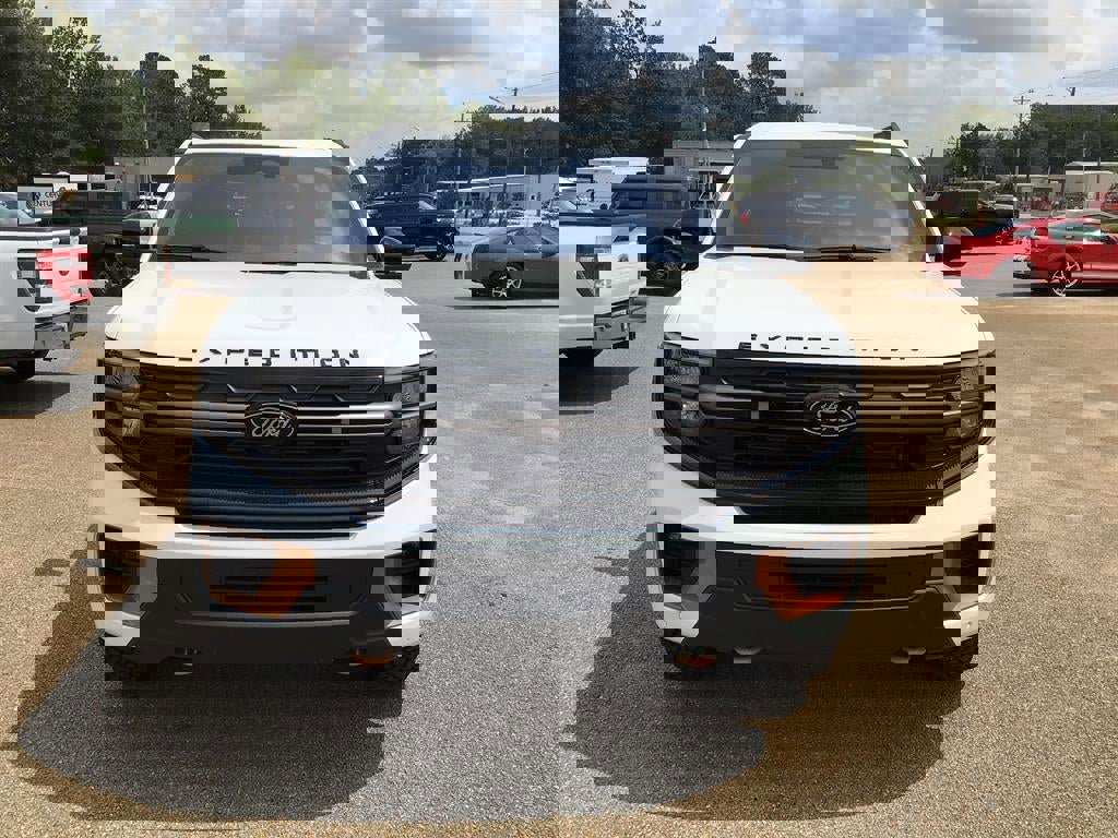 New 2025 Ford Expedition Tremor image 3