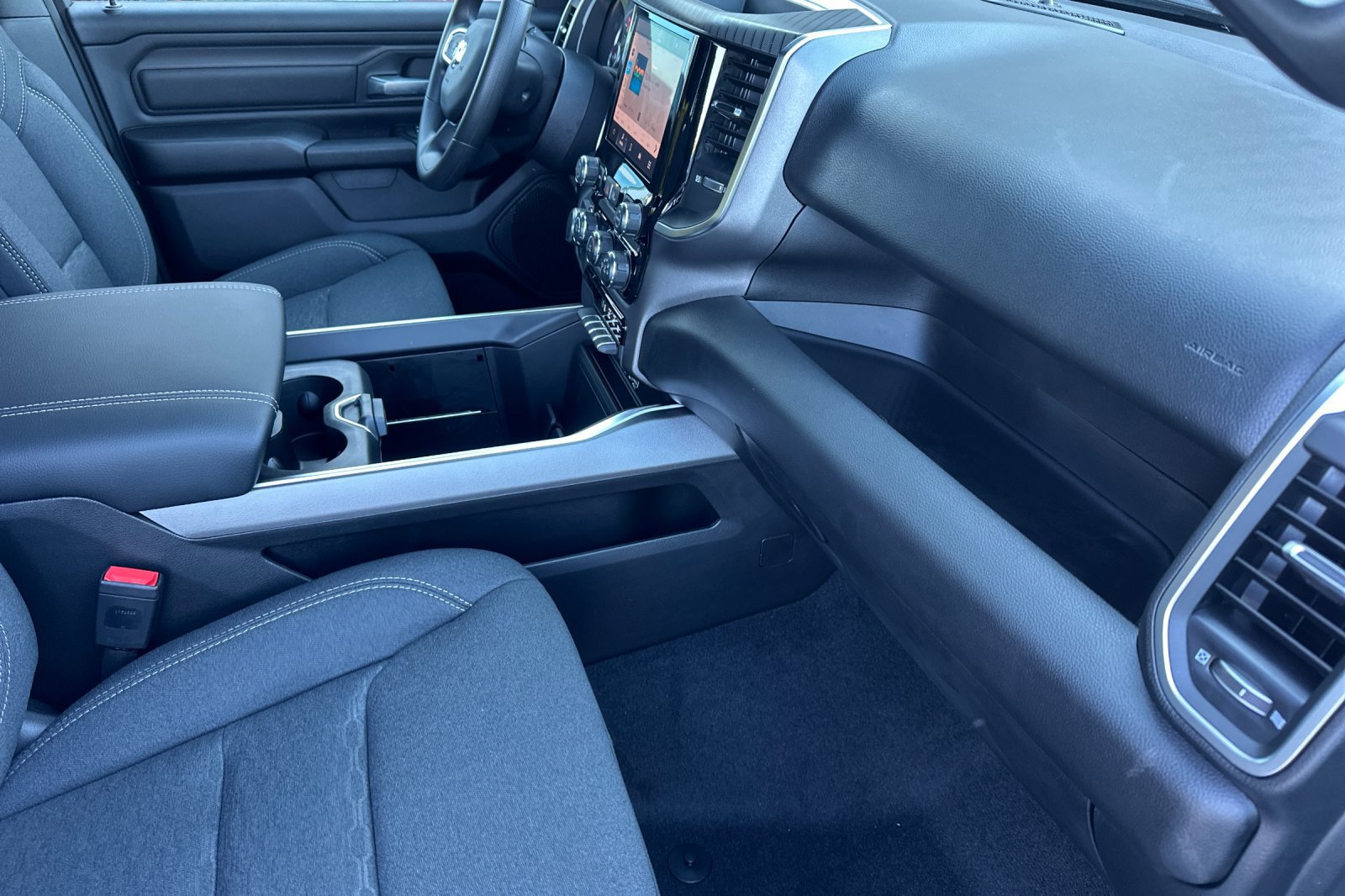 New 2026 RAM 1500 Express AWD/4WD image 13