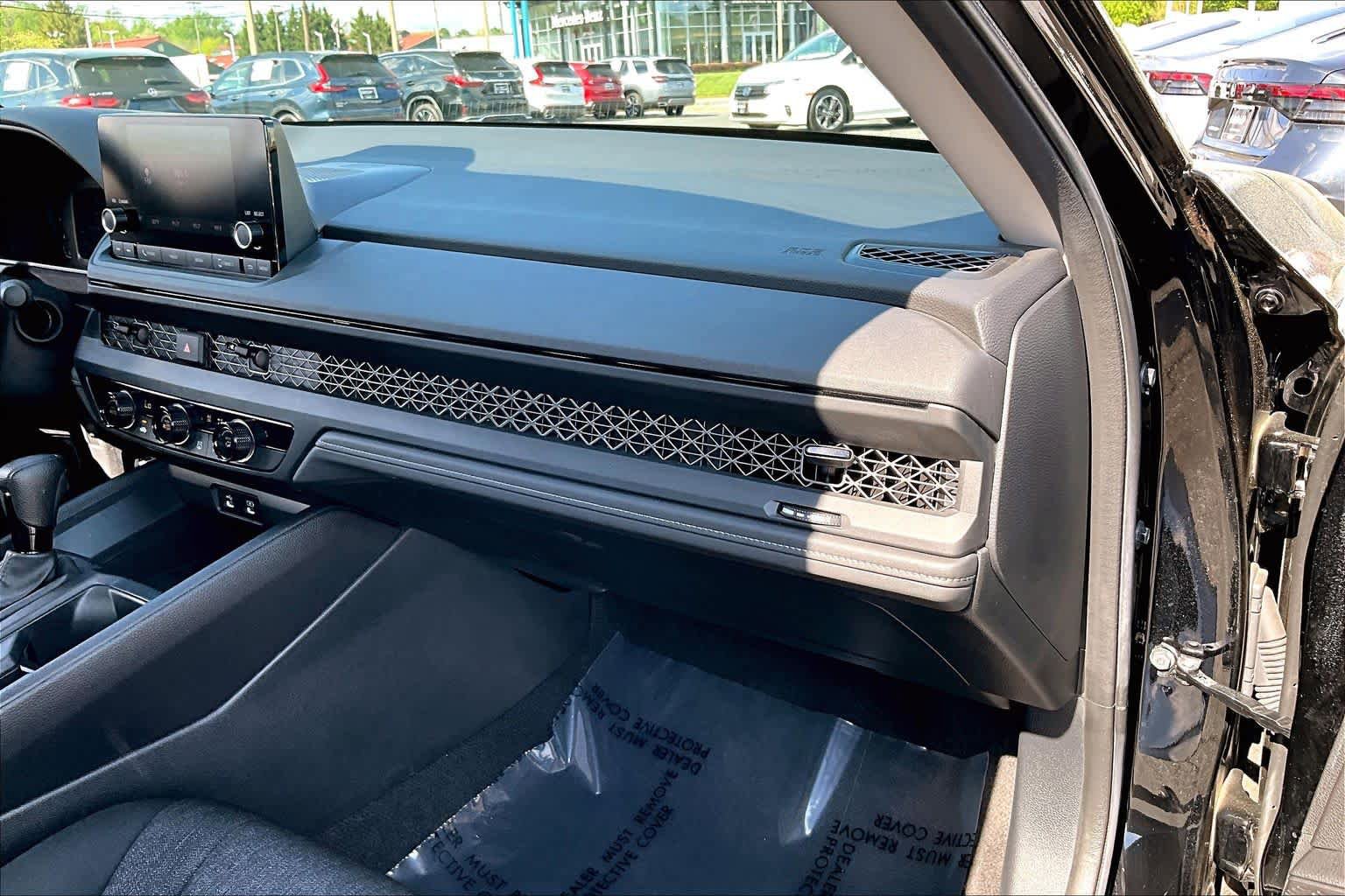 Used 2023 Honda Accord LX image 18