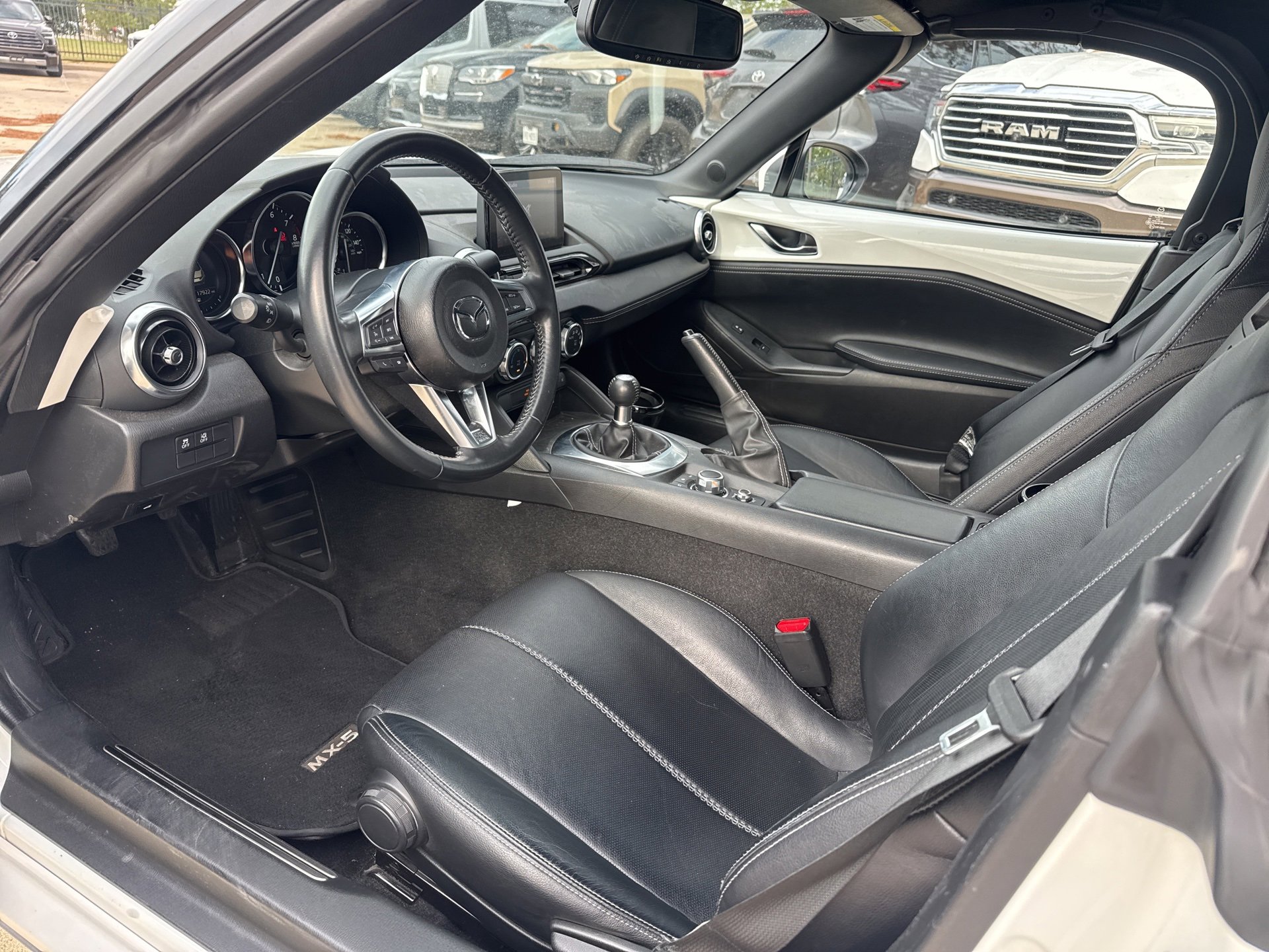 Used 2021 MAZDA MX-5 Miata Grand Touring image 9