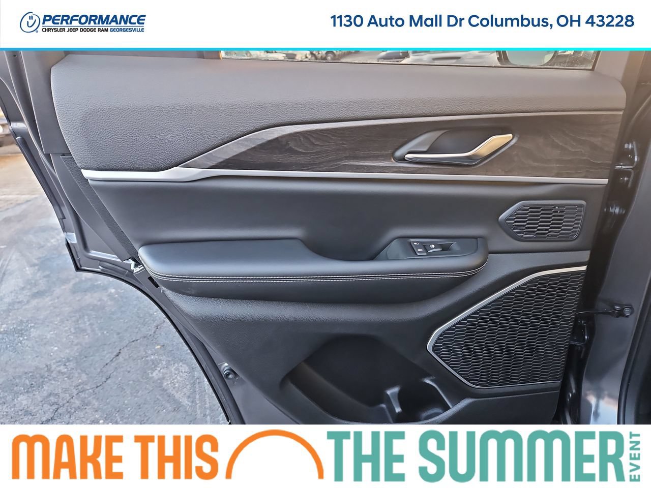 New 2026 Jeep Grand Cherokee Limited w/ Limited Altitude Package AWD/4WD image 14