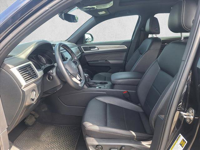 Used 2021 Volkswagen Atlas Cross Sport SE w/ Panoramic Sunroof Package FWD image 10