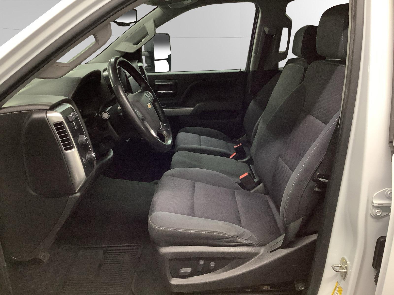 Used 2019 Chevrolet Silverado 2500 LT image 9