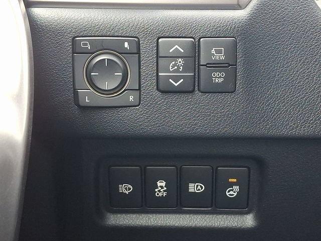 Used 2023 Lexus GX 460 Luxury w/ Sport Design Package AWD/4WD image 25
