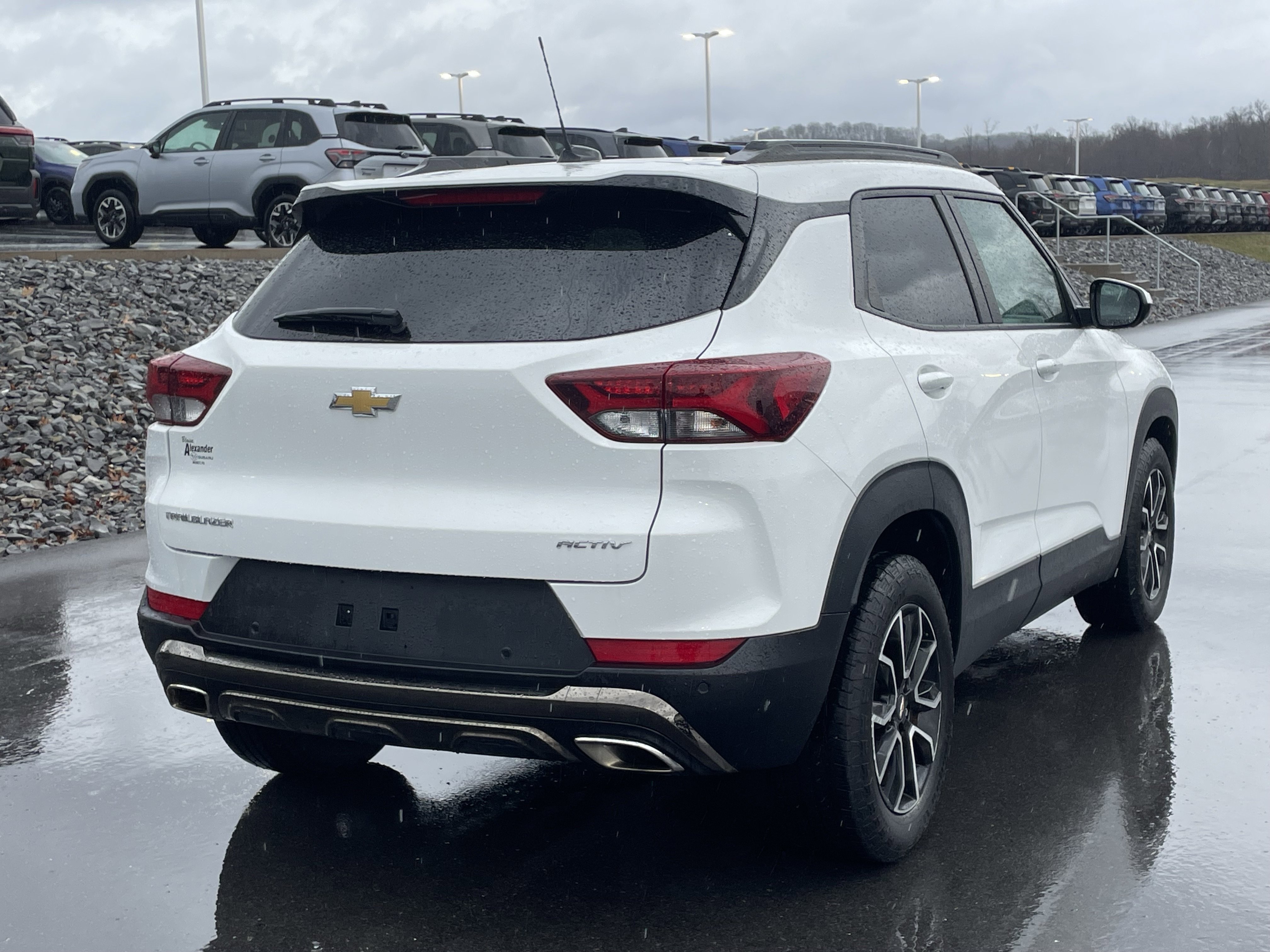 Used 2023 Chevrolet TrailBlazer ACTIV w/ Convenience Package image 3