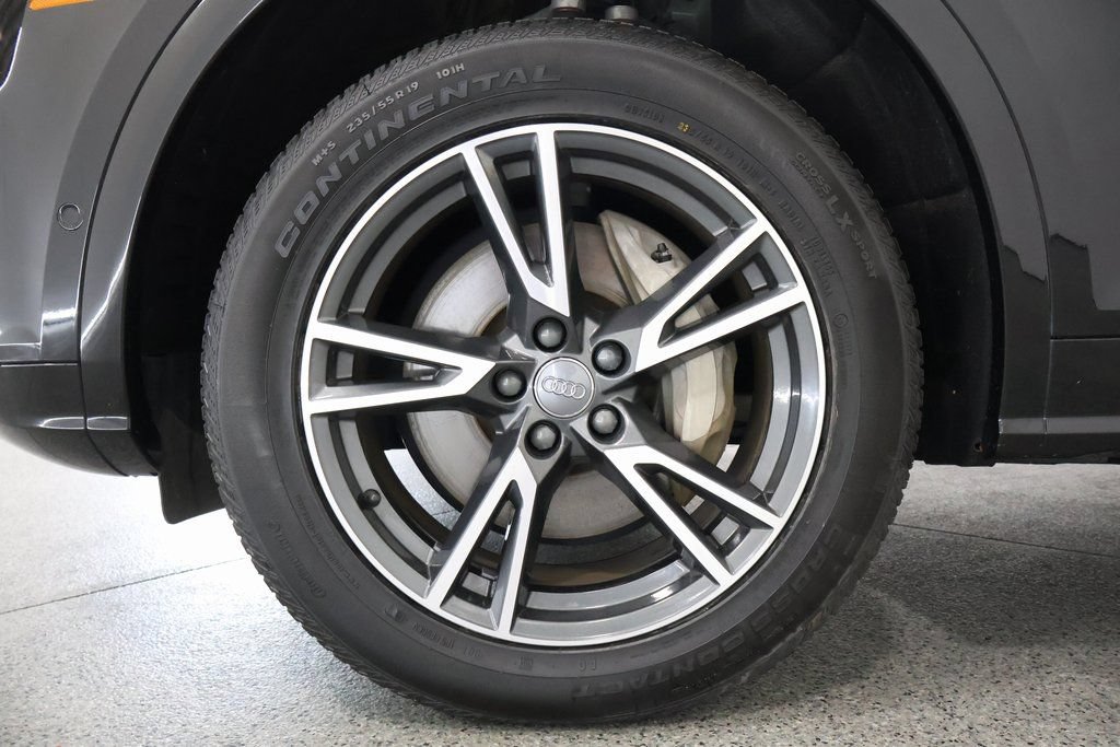 Used 2020 Audi Q5 e Prestige w/ Prestige Package AWD/4WD image 5