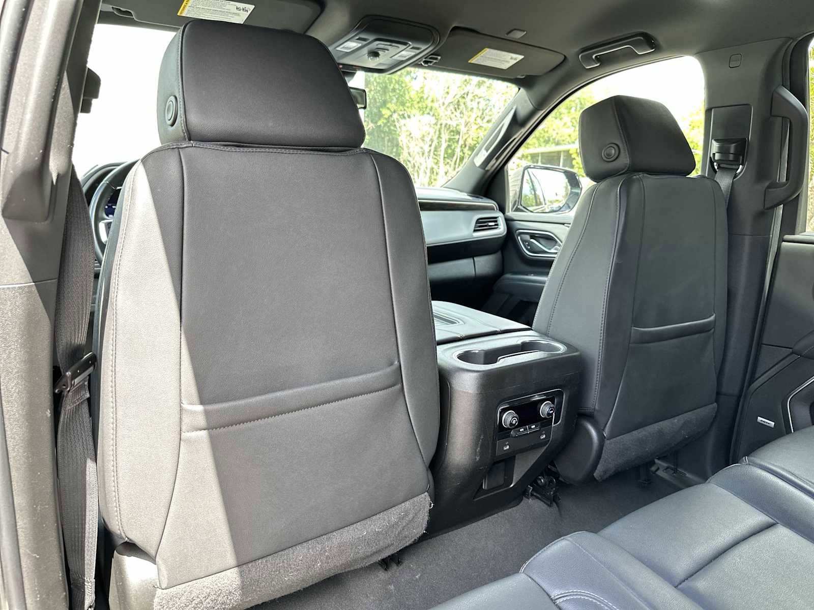 Certified 2024 Chevrolet Suburban LT RWD image 16