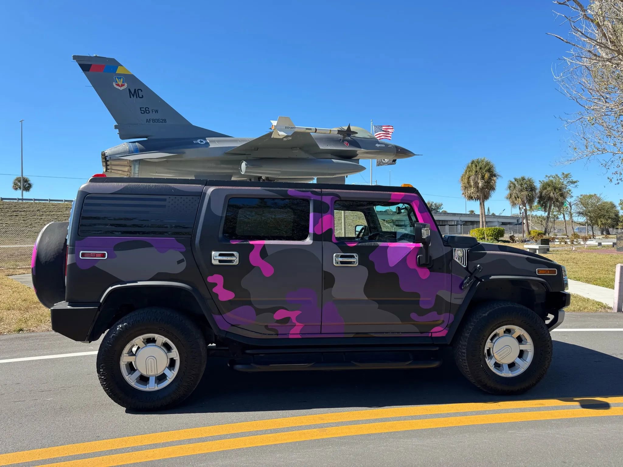 Used 2008 HUMMER H2 image 1