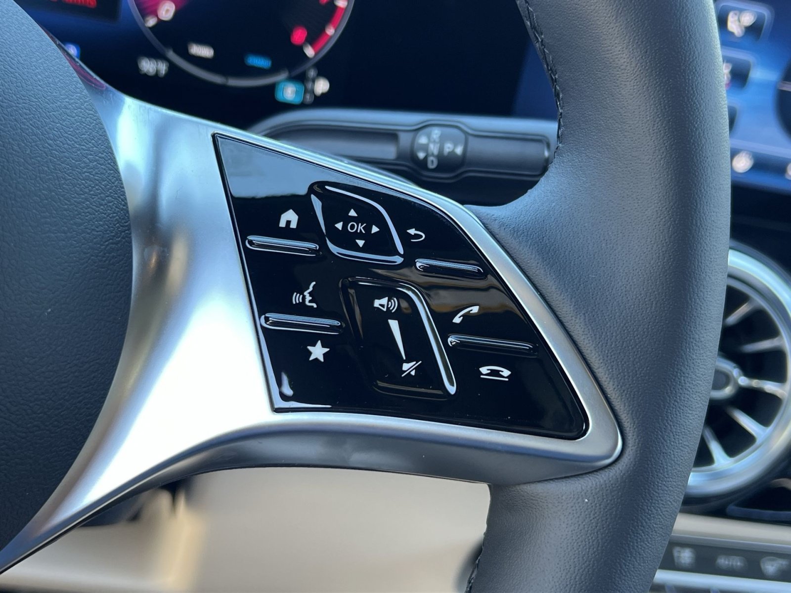 New 2026 Mercedes-Benz GLA 250 4MATIC image 37