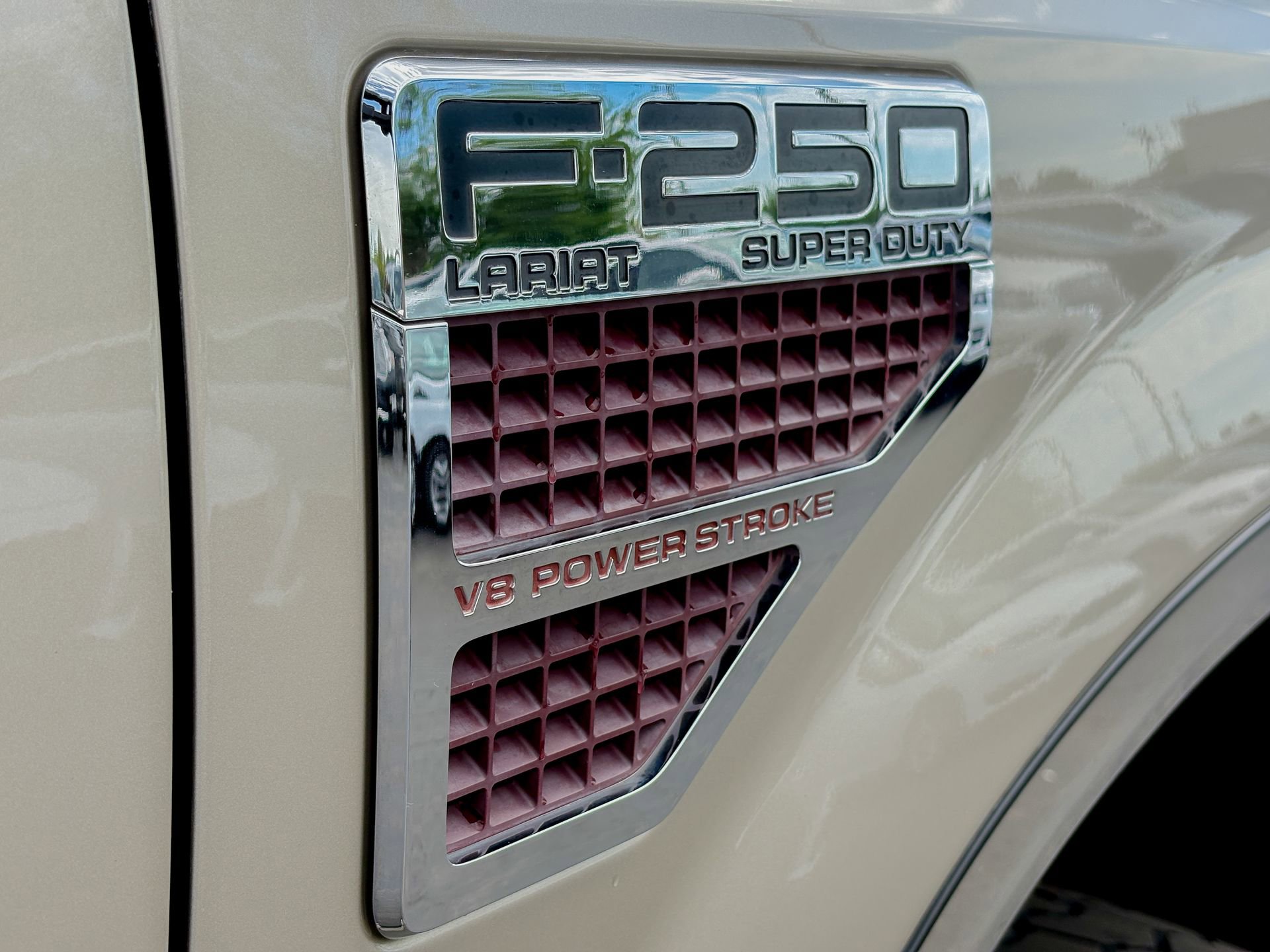 Used 2008 Ford F250 4x4 SuperCab Super Duty image 4