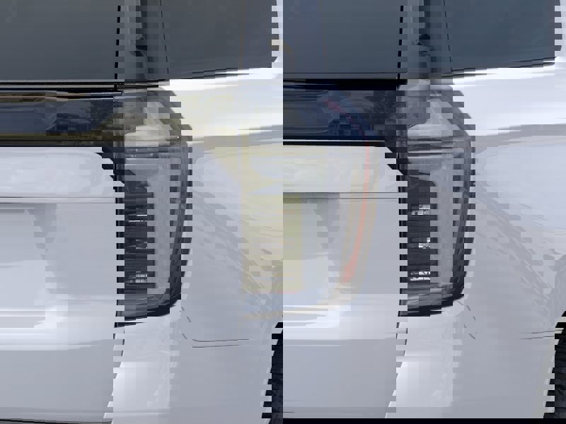 New 2026 Chevrolet Suburban Z71 image 35