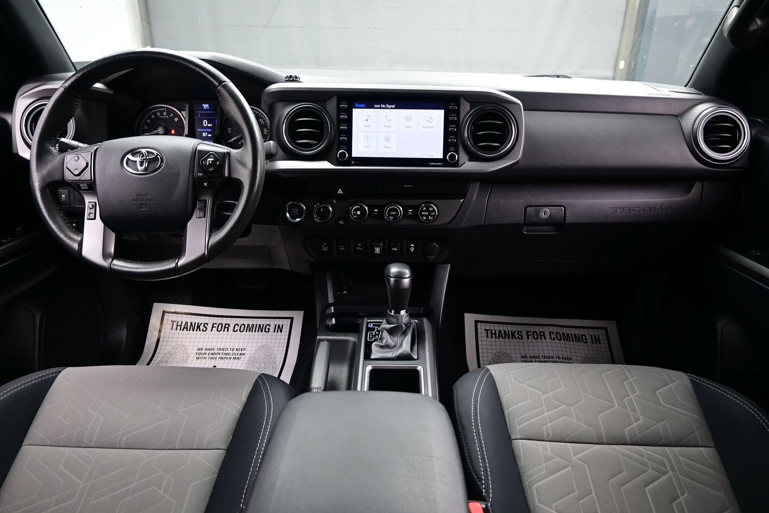 Used 2020 Toyota Tacoma TRD Off-Road w/ Technology Package AWD/4WD image 17