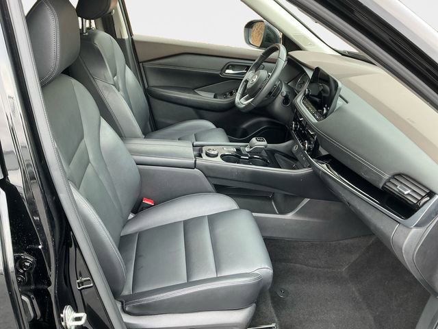 Used 2023 Nissan Rogue SL w/ SL Premium Package image 16