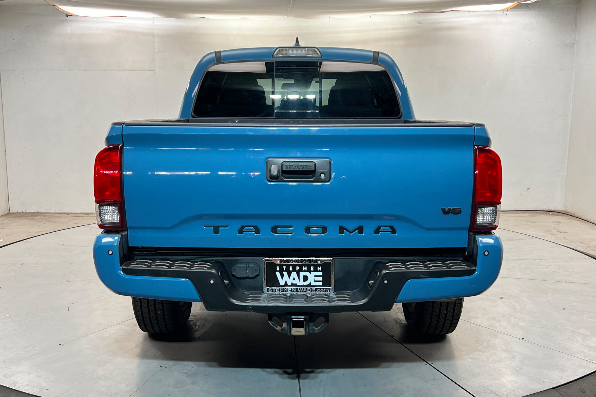 Used 2019 Toyota Tacoma TRD Off-Road w/ Technology Package AWD/4WD image 4