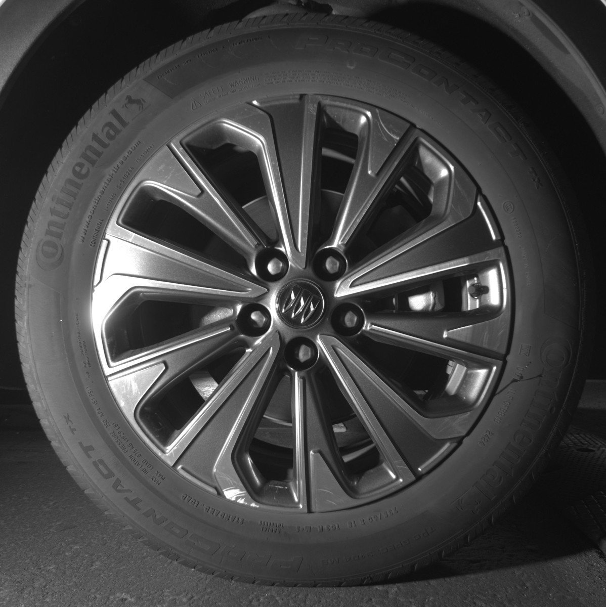 Used 2024 Buick Envision Preferred image 13