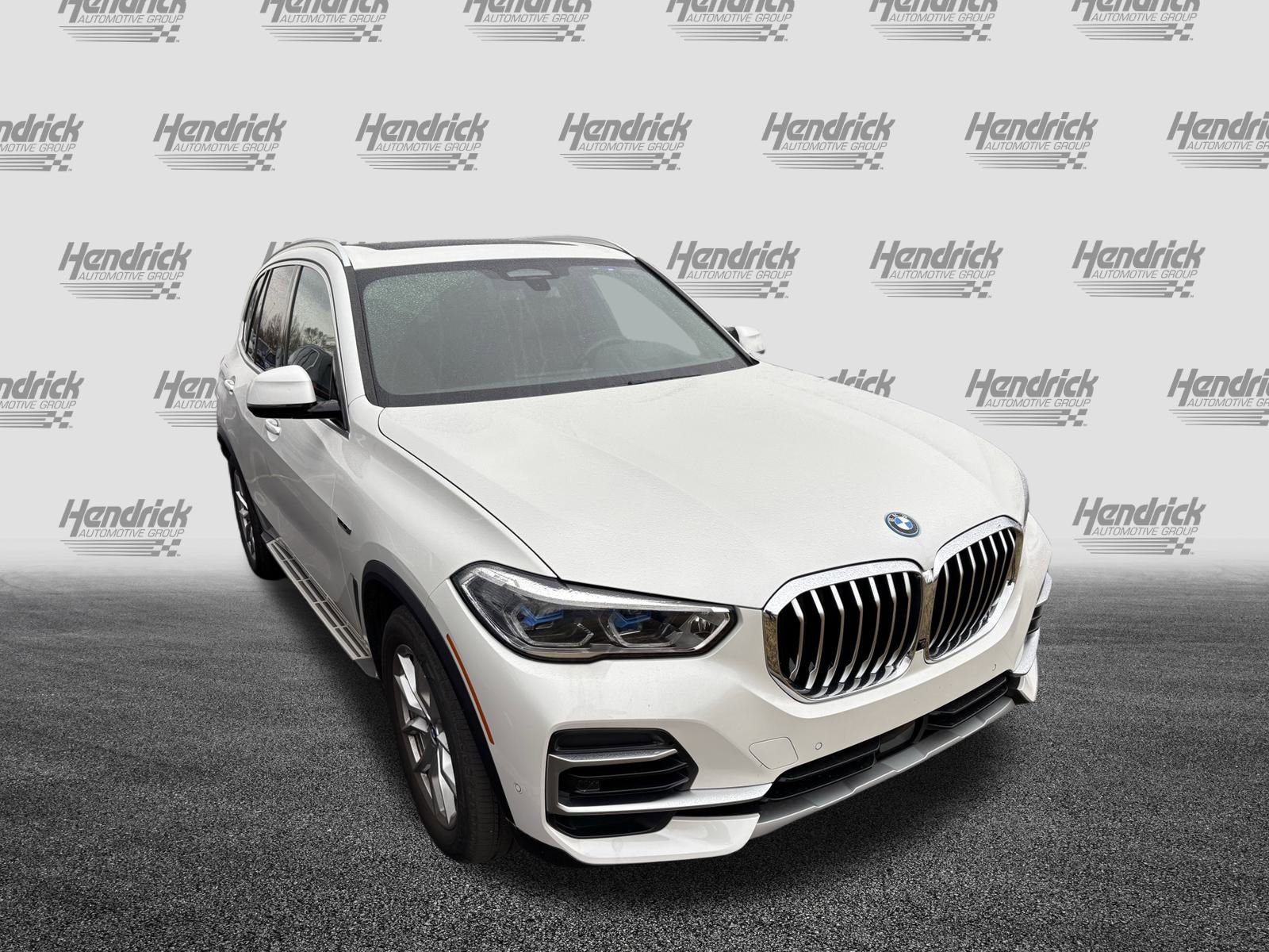 Certified 2023 BMW X5 xDrive45e w/ Executive Package image 2