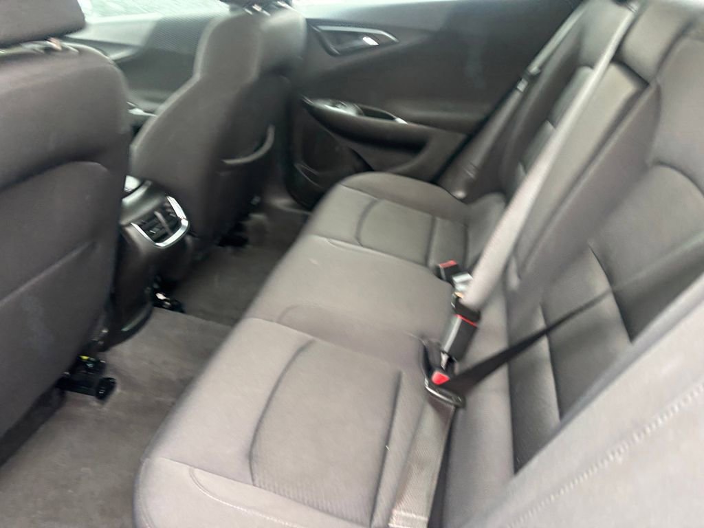 Used 2023 Chevrolet Malibu LT image 30