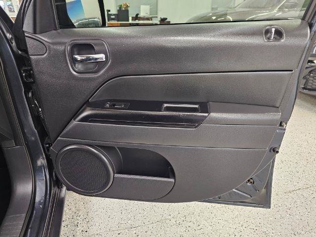 Used 2016 Jeep Patriot Sport w/ Power Value Group FWD image 29