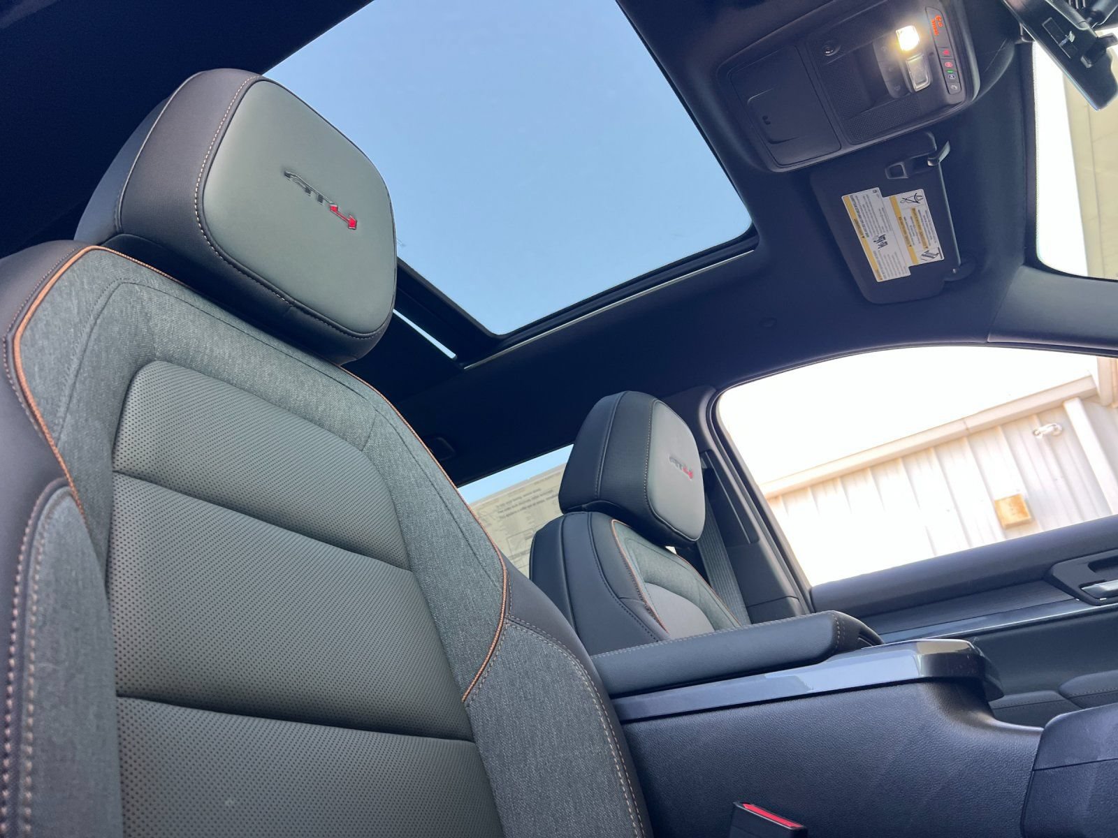 New 2027 GMC Terrain AT4 w/ Convenience Package III AWD/4WD image 16