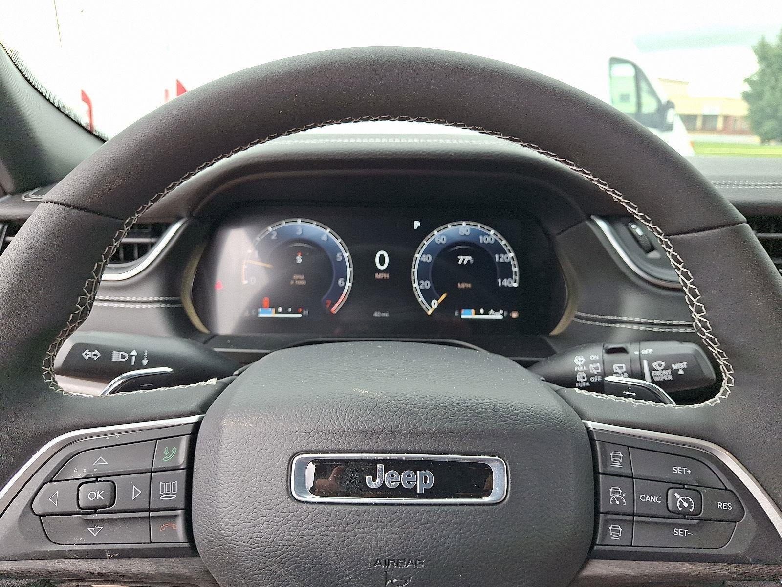 New 2025 Jeep Grand Cherokee L Limited image 15