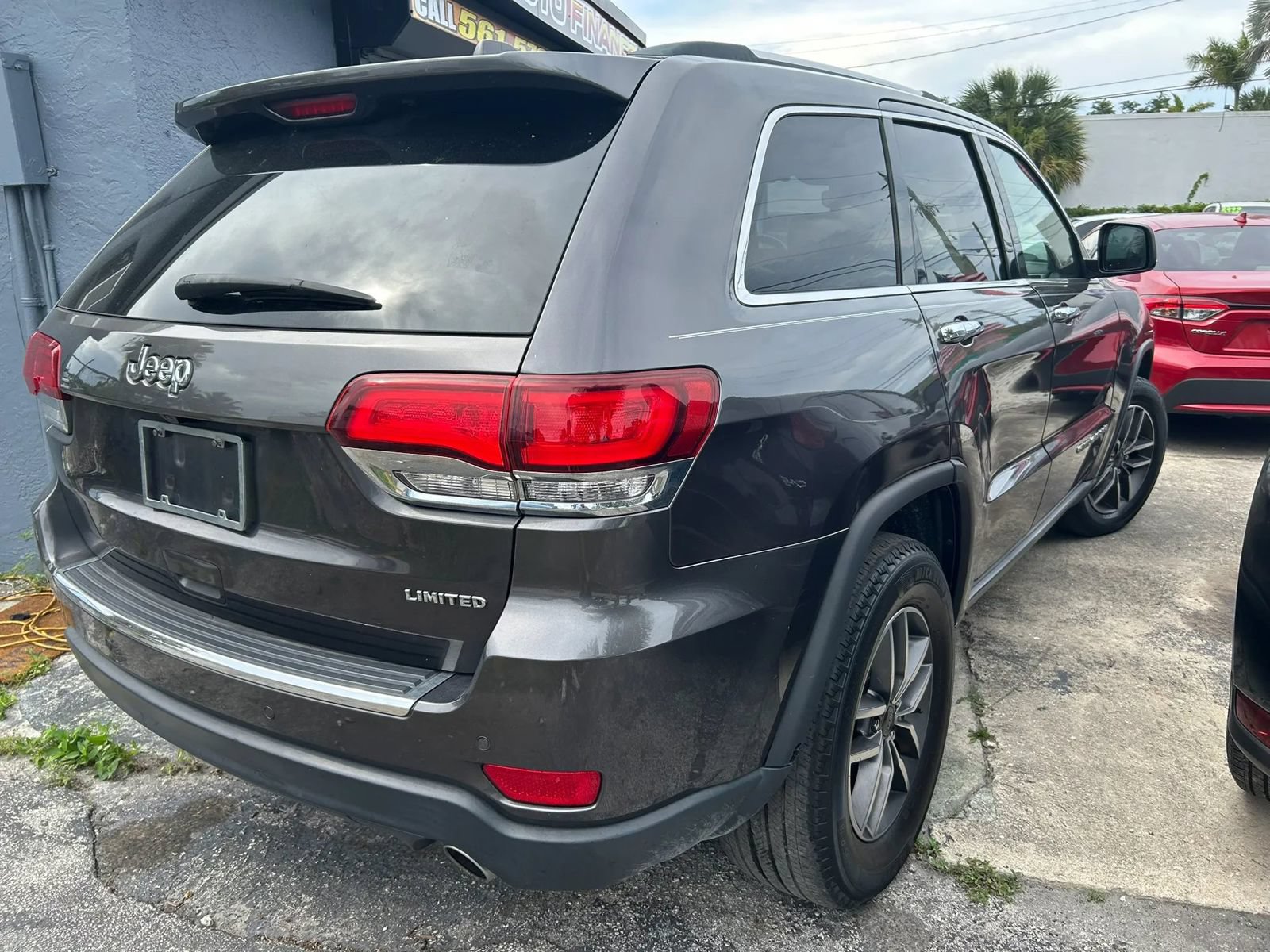Used 2020 Jeep Grand Cherokee Limited w/ Luxury Group II RWD image 5