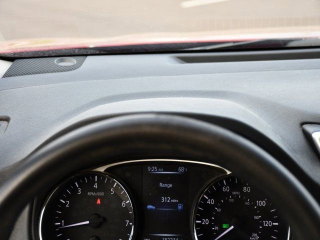 Used 2015 Nissan Rogue S image 16