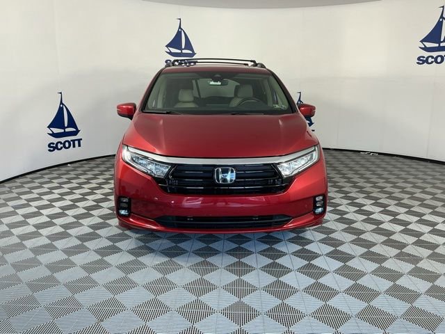 Used 2024 Honda Odyssey Touring image 2