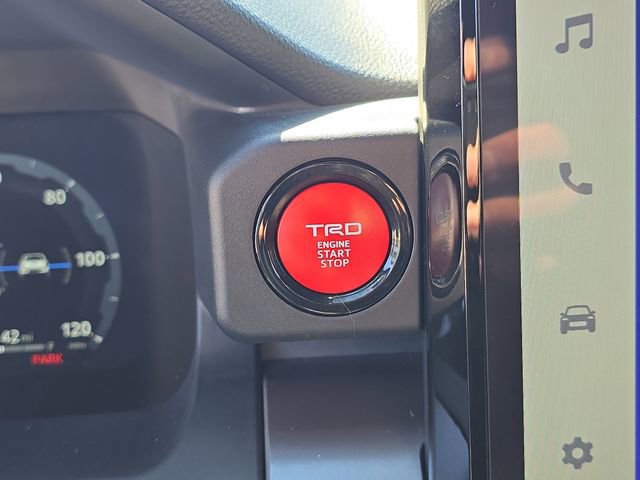 Used 2025 Toyota Tacoma TRD Off-Road image 26