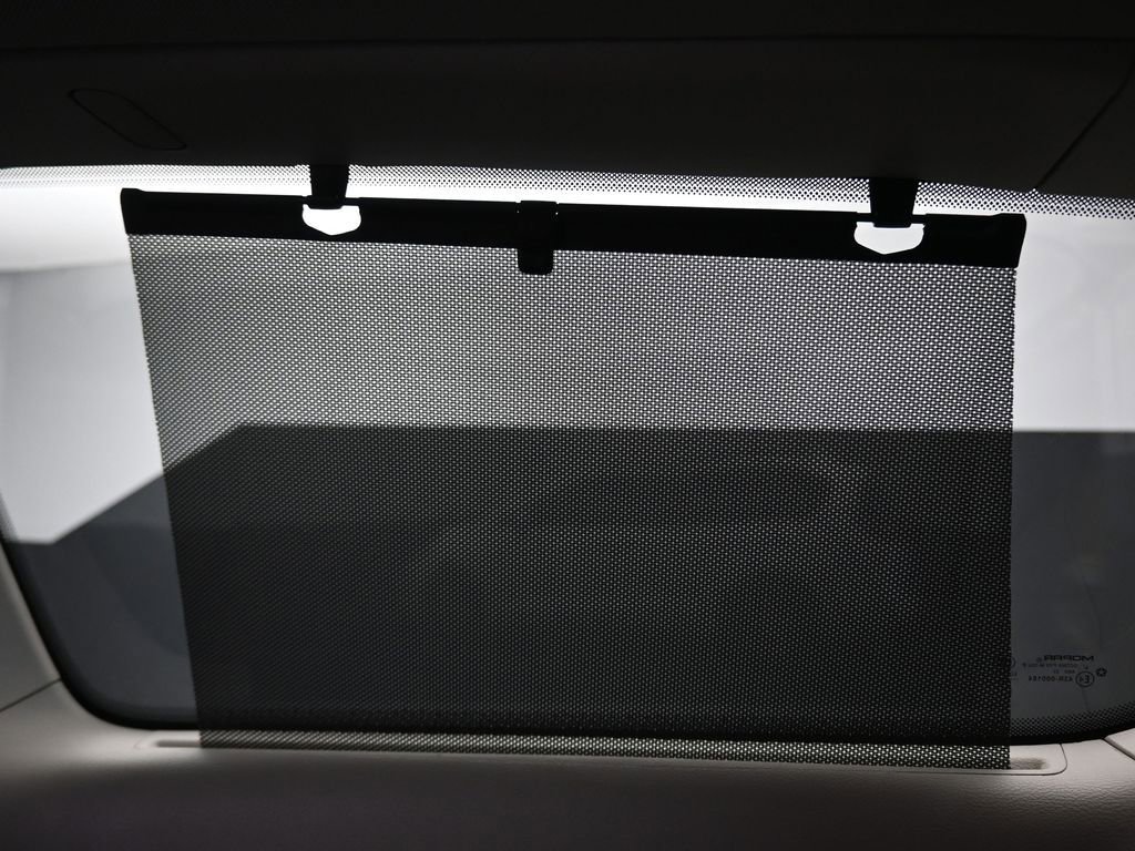 Used 2022 Chrysler Pacifica Touring-L image 46