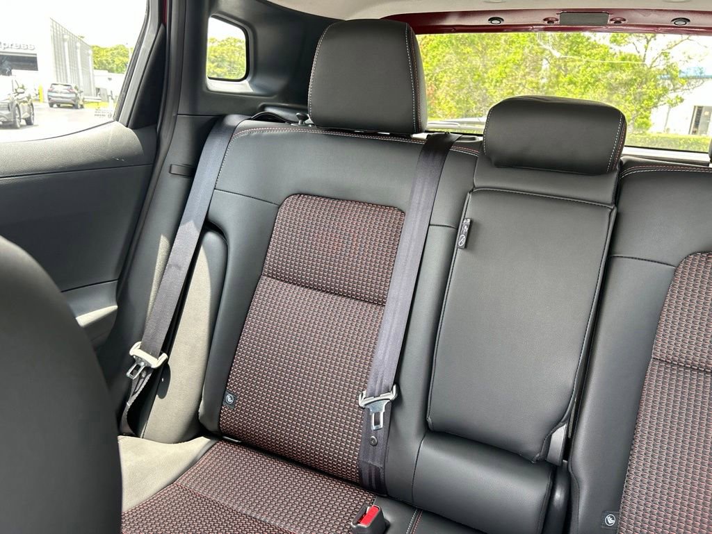 New 2026 Nissan Kicks SR FWD image 34