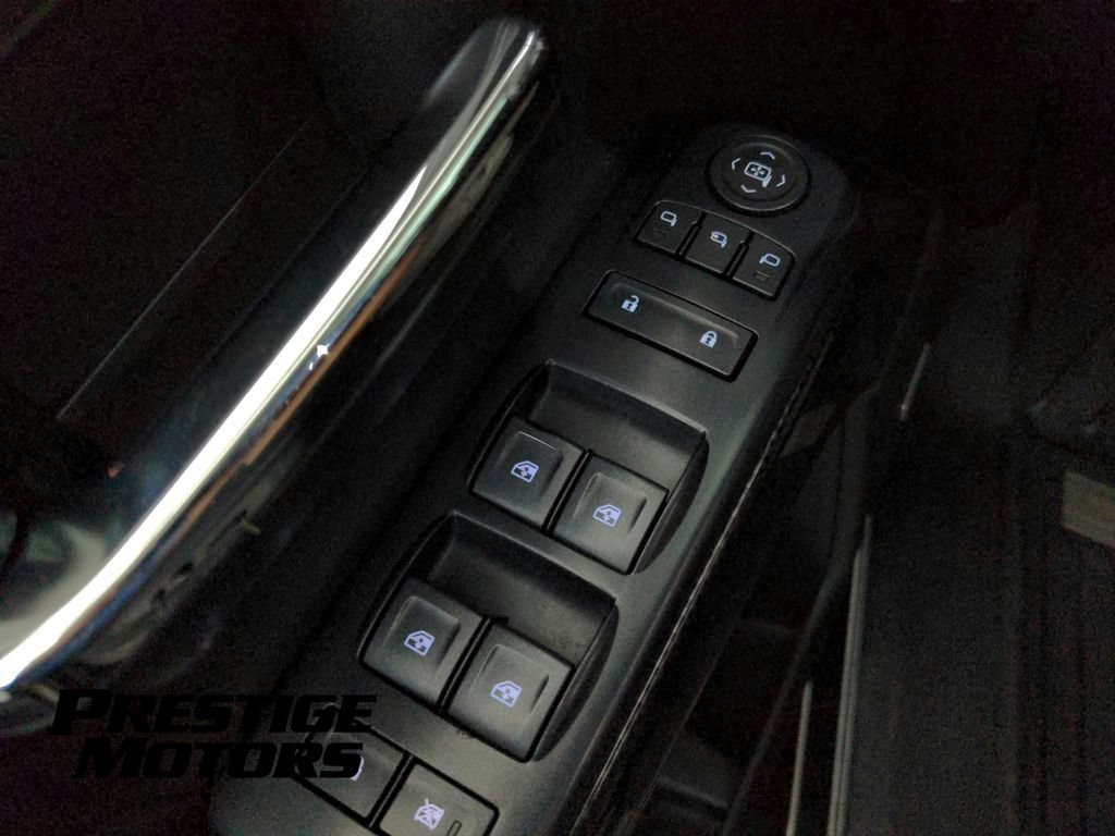 Used 2017 GMC Sierra 2500 SLT w/ All-Terrain HD Package AWD/4WD image 23